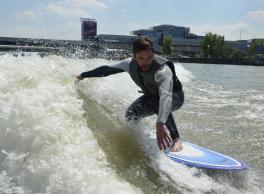 Lukas Pachner beim Wakesurfen