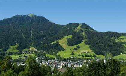 Hahnenkamm im Sommer