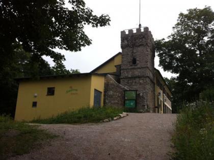 Höllensteinhaus - Naturpark Föhrenberge