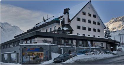 Skiverleih St. Christoph am Arlberg Intersport