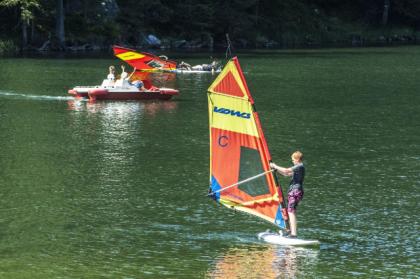 Baden und Schwimmen im Zauchensee