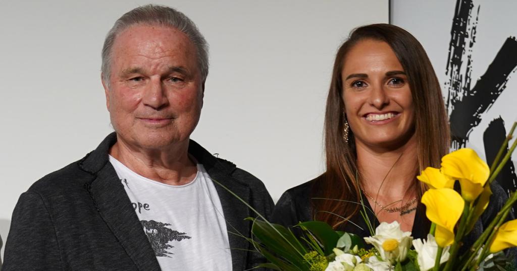 Alisa Buchinger mit Manfred Eppenschwandtner