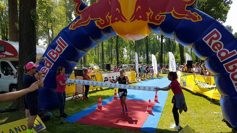 Siegerin des Klosterneuburg Triathlon 2017 - Jacqueline Kallina