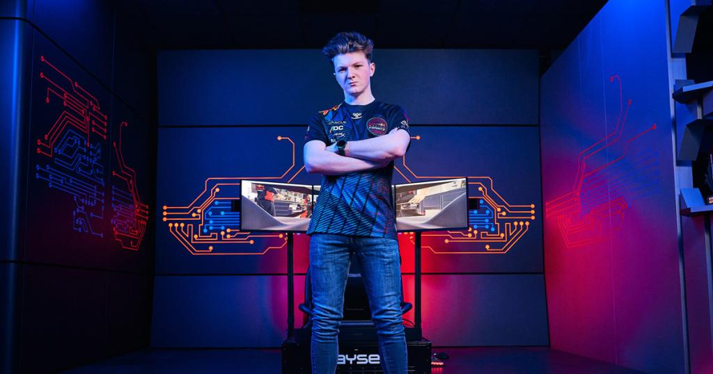 oracle red bull racing esports