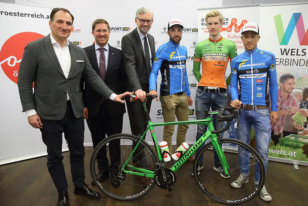 Mag. Gernot Schaar (Tourdirektor Österreich-Rundfahrt), Mag. Dr. Andreas Rabl (BGM Wels), Dr. Michael Strugl, MBA (LH Stv. und Wirtschaftslandesrat Oberösterreich), Markus Eibegger (Profi-Radsportler), Nils Friedl (Profi-Radsportler), Riccardo Zoidl (Profi-Radsportler)